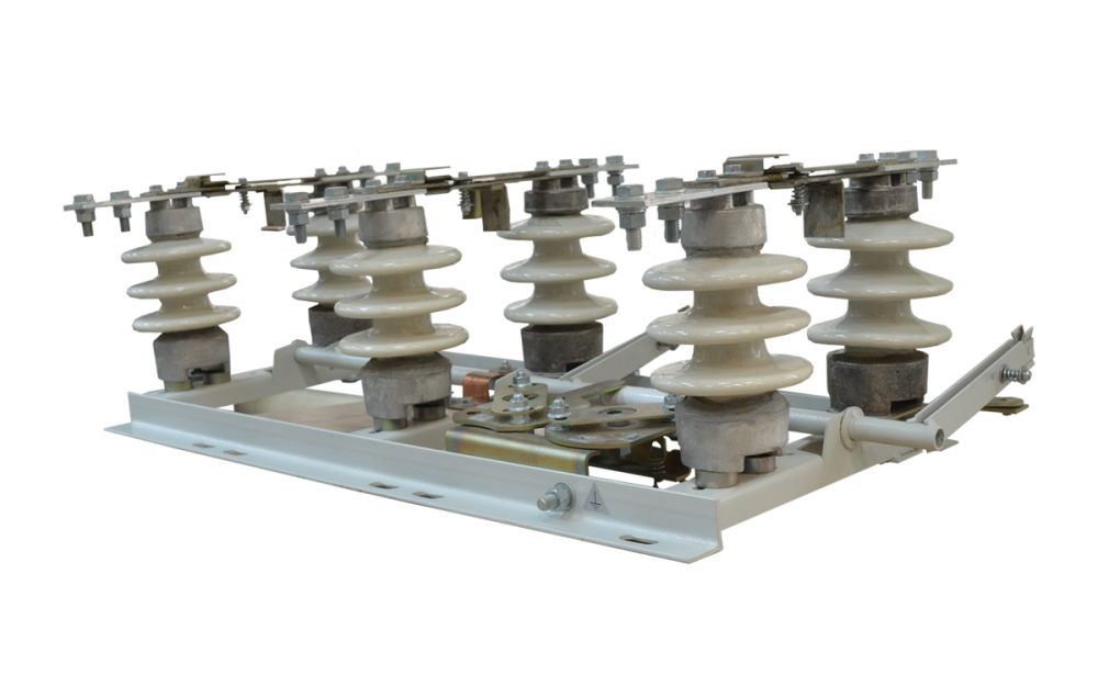 Разъединитель РЛНД-АЭМ-2-10/200 с приводом ПРН3-10 ТЭМЗ